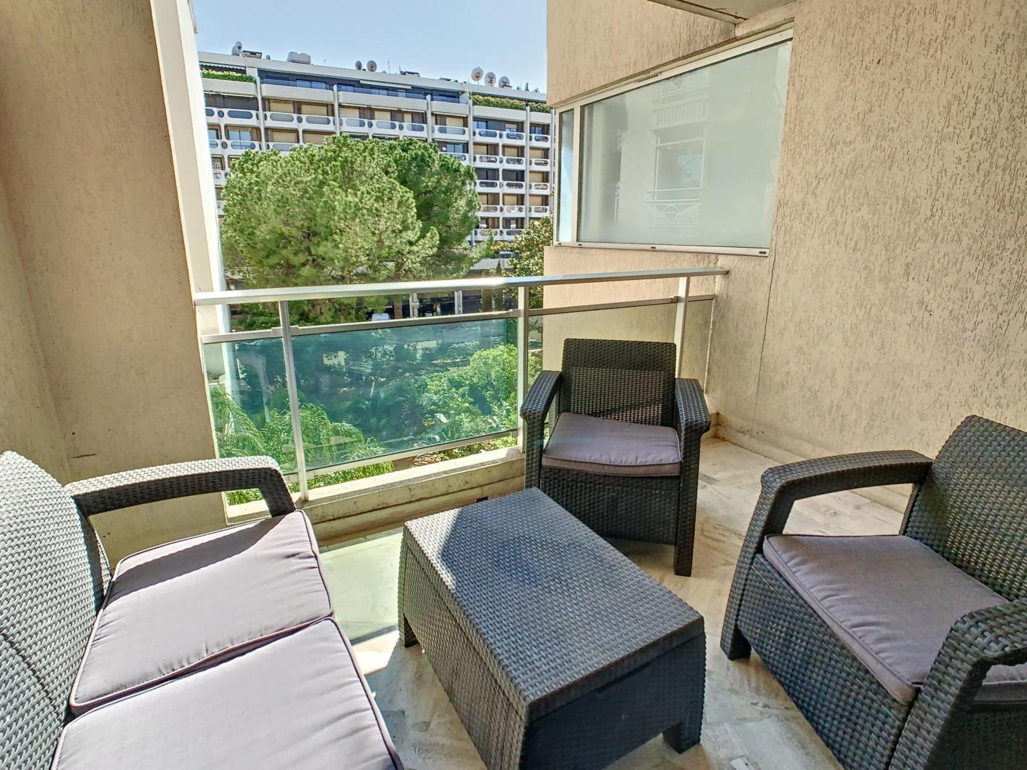 Appartements De Standing Cannes Centre Exterior photo